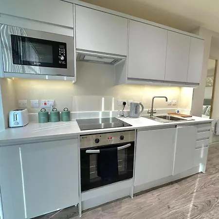 Apartment Stylish Modern Flat 2 Guests Wi-fi Leeds (West Yorkshire)