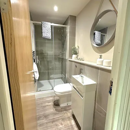 Stylish Modern Flat 2 Guests Wi-fi *